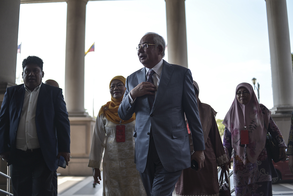 Former prime minister Datuk Seri Najib Razak arrives at the Kuala Lumpur Courts Complex October 9, 2019. u00e2u20acu201d Picture by Shafwan Zaidon