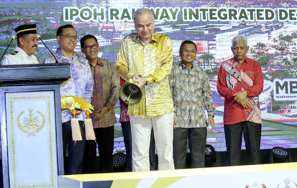 Sultan of Perak Sultan Nazrin Shah launches the Electric Train Service 2 (ETS2) and the Integrated Development of Ipoh Train Station project in Ipoh October 10, 2019. u00e2u20acu201d Picture by Farhan Najib