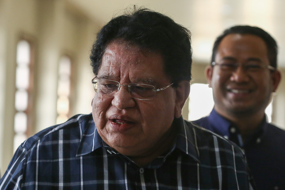 Former Federal Territories minister Datuk Seri Tengku Adnan Tengku Mansor is pictured at the Kuala Lumpur Courts Complex October 14, 2019. u00e2u20acu201d Picture by Yusof Mat Isa