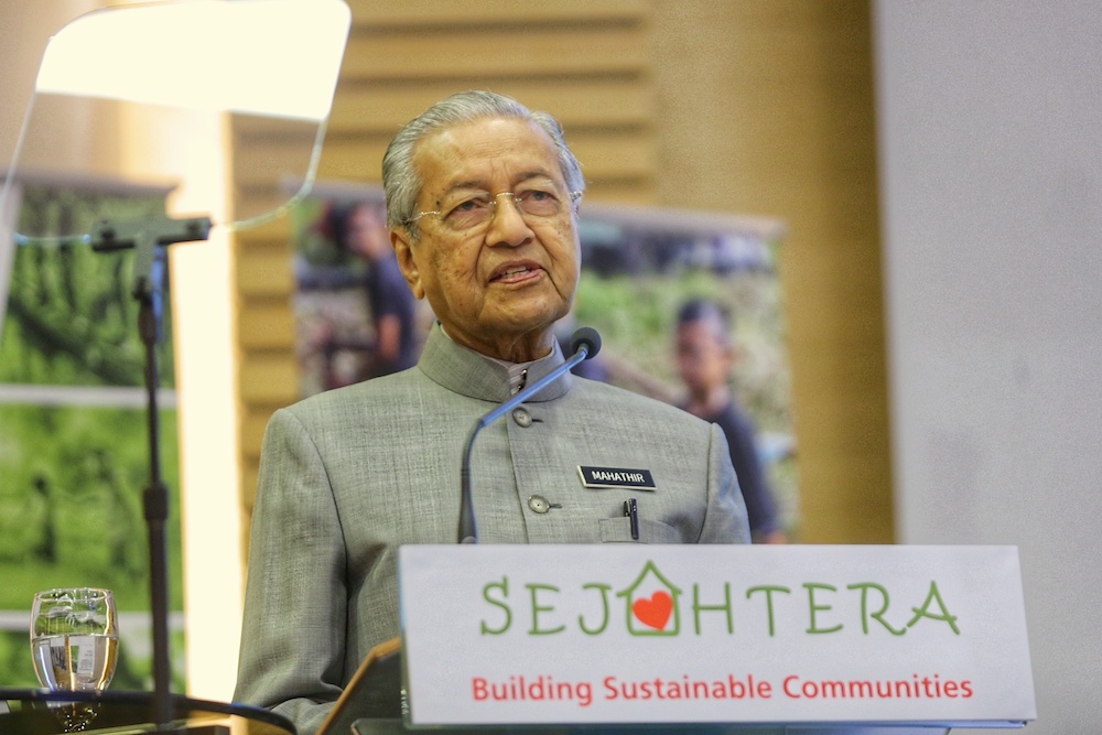Prime Minister Tun Dr Mahathir Mohamad officiates the International Day for the Eradication of Poverty 2019 Forum in Kuala Lumpur October 16, 2019. u00e2u20acu201d Picture by Ahmad Zamzahuri