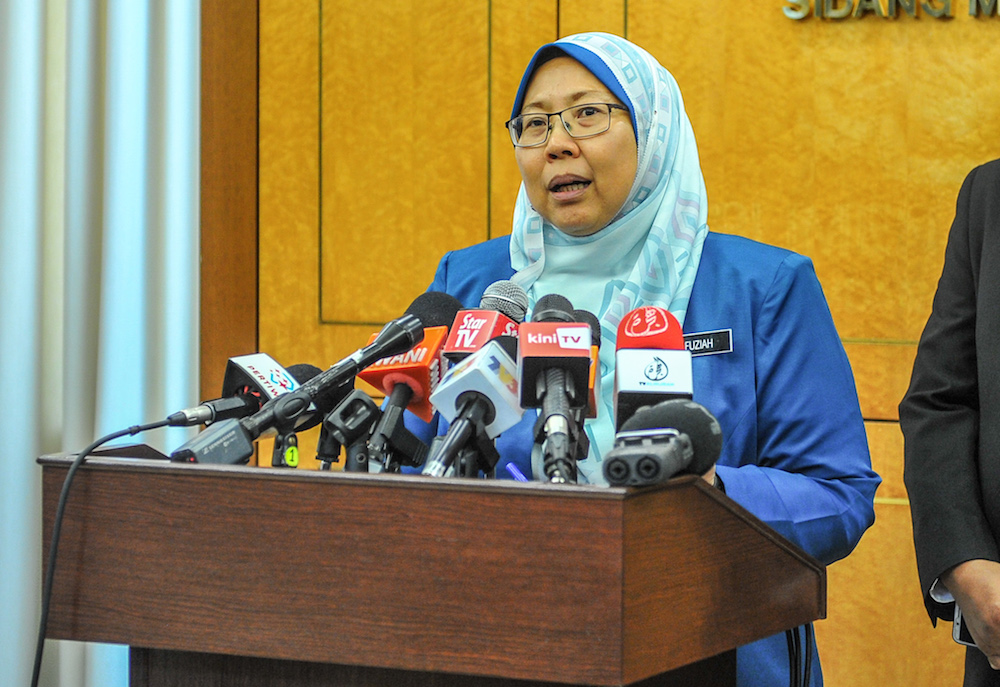 Kuantan MP Fuziah Salleh speaks during a press conference in Parliament October 16, 2019. u00e2u20acu201d Picture by Firdaus Latif