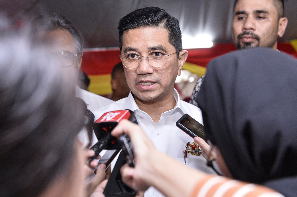 Economic Affairs Minister Datuk Seri Mohamed Azmin Ali speaks to reporters at Sekolah Menengah Telok Gadong, Klang October 12,2019. u00e2u20acu201d Picture by Miera Zulyana