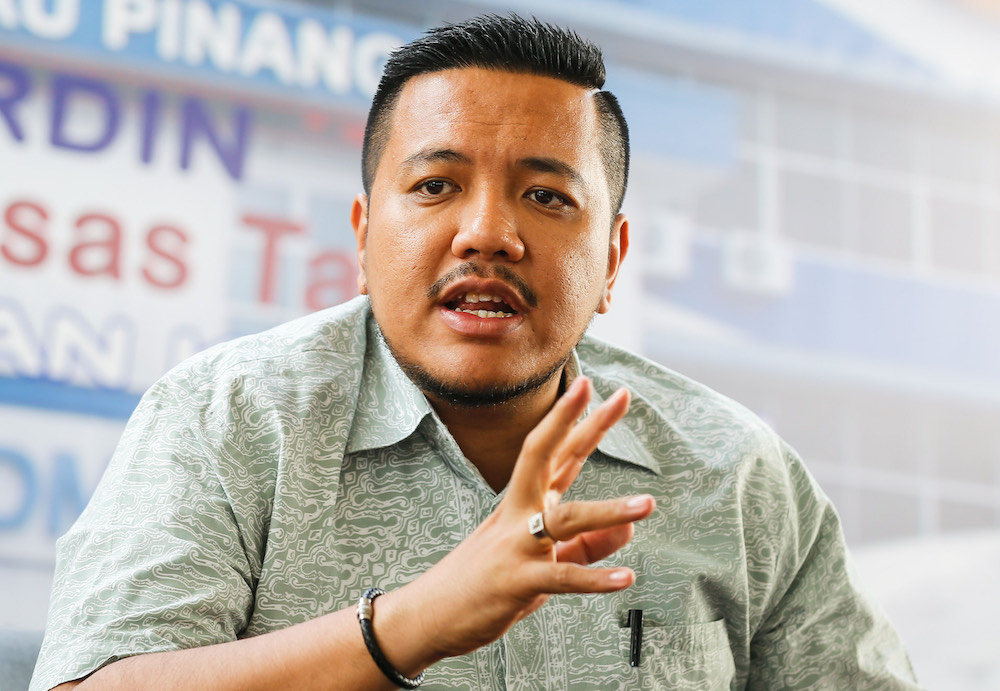 State exco Dr Afif Bahardin speaks to the press after the presentation of an Automated External Defibrillator to the Penang Police Contingent in George Town October 7, 2019. u00e2u20acu201d Picture by Sayuti Zainudin