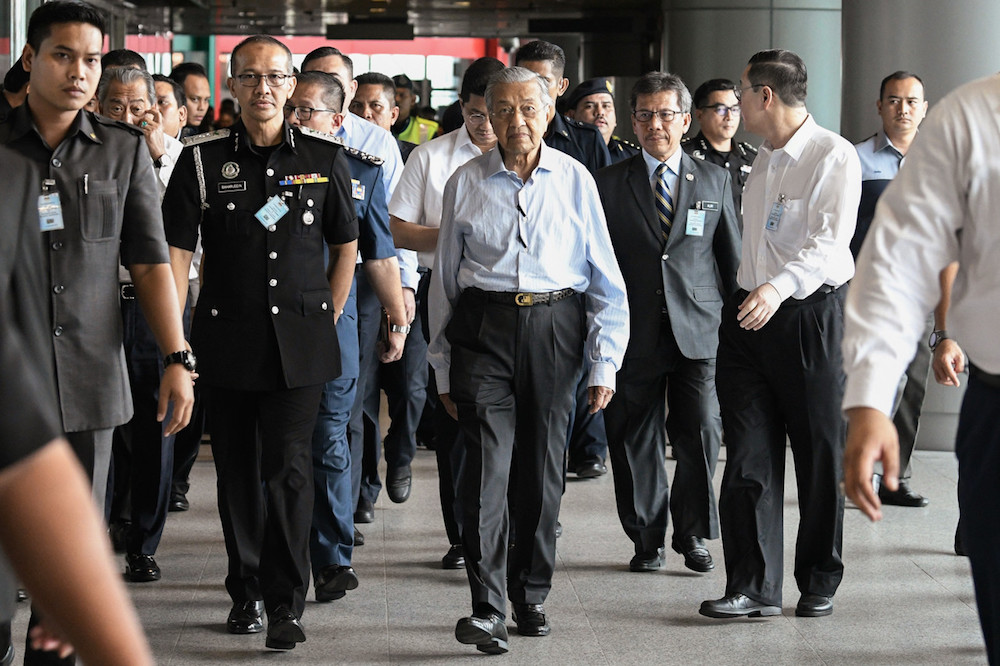 Prime Minister Tun Dr Mahathir Mohamad arrives for the Continuation Rapid Transit System (RTS) Link between Johor Baru and Singapore Announcement Press Conference in Johor Baru October 31, 2019. u00e2u20acu201d Bernama pic