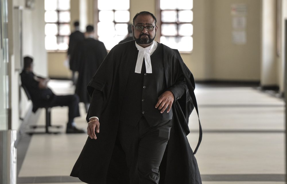 Lawyer Harvinderjit Singh is seen at the Kuala Lumpur High Court Complex, October 23, 2019. ― Picture by Shafwan Zaidon