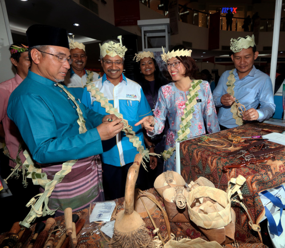 (From left) Melaka Chief Minister Adly Zahari with Minister in the Prime Ministeru00e2u20acu2122s Department P. Waytha Moorthy and Orang Asli Development Department (JAKOA) director-general Prof Juli Edo at the Orang Asli Entrepreneur Carnival at Dataran Pahlawan, Ba