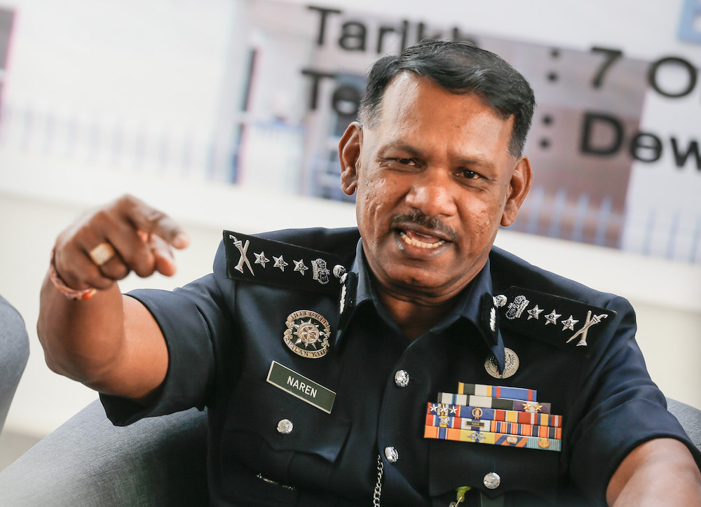 Penang police chief Datuk T. Narenasagaran speaks to the press after the presentation of an Automated External Defibrillator to the Penang Police Contingent in George Town October 7, 2019. u00e2u20acu201d Picture by Sayuti Zainudin