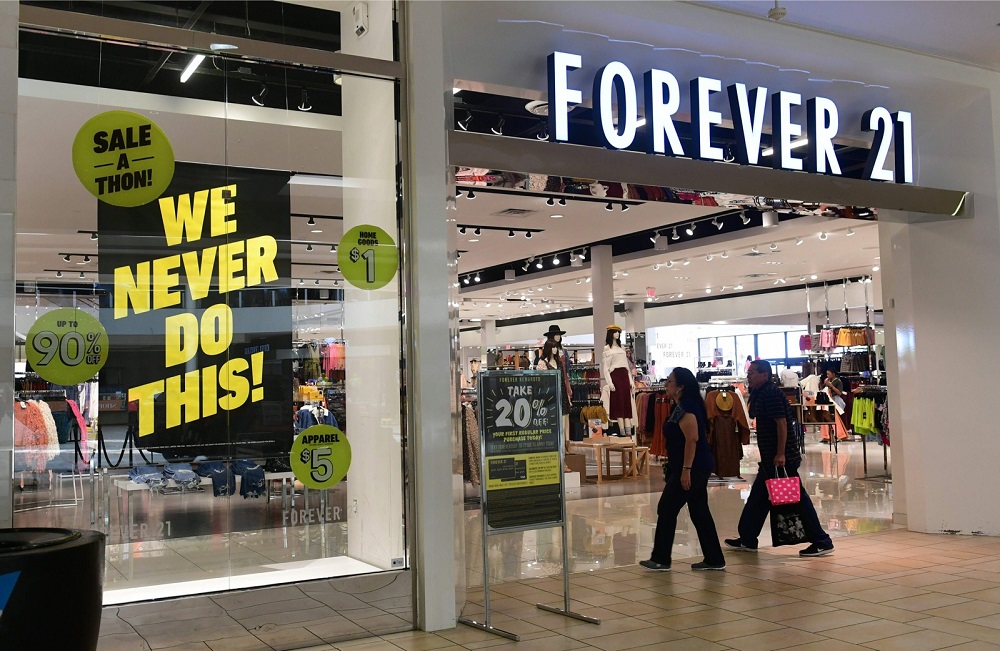 People enter a Forever 21 store at a shopping mall in Montebello, California September 30, 2019. u00e2u20acu201d AFP pic