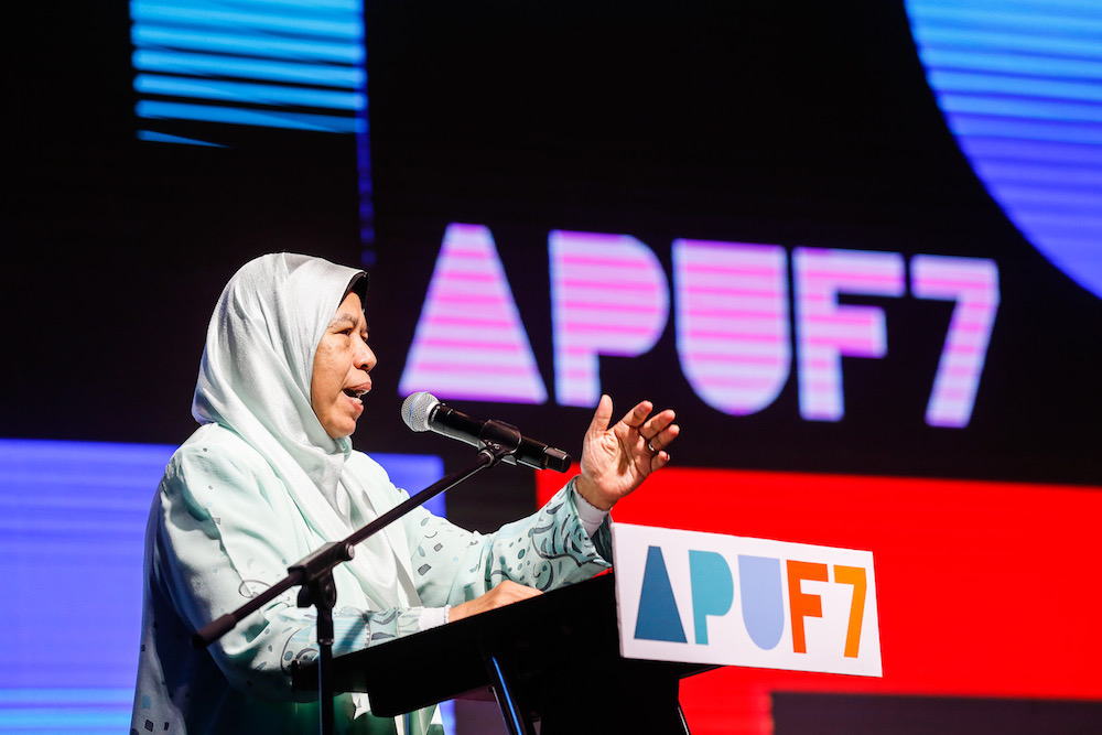 Housing and Local Government Minister Zuraida Kamaruddin delivers her speech during the closing ceremony of the 7th Asia-Pacific Urban Forum in Bayan Lepas October 17, 2019. u00e2u20acu201d Picture by Sayuti Zainudin