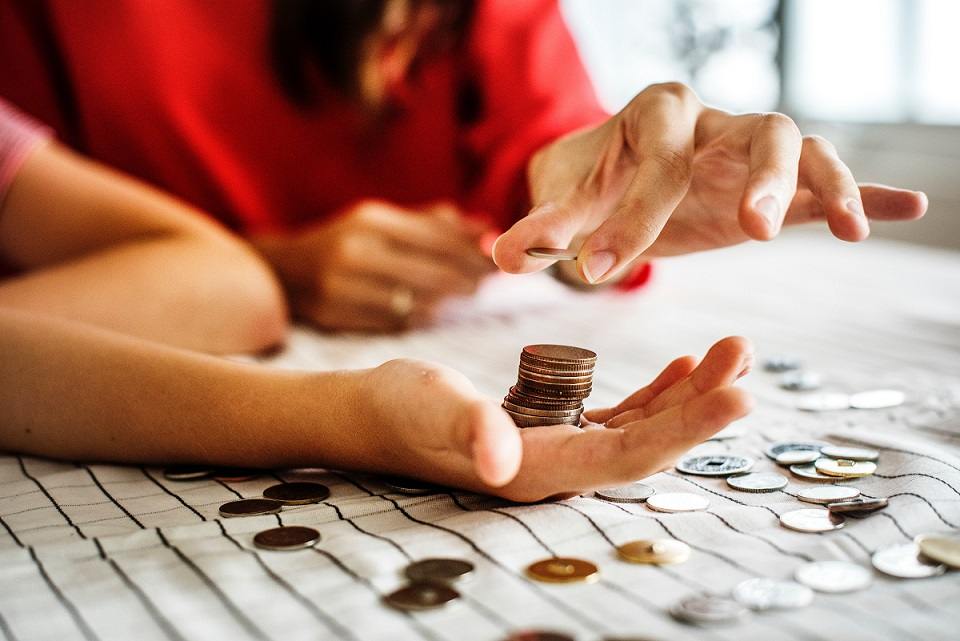 49 per cent of parents wish they had started saving earlier. — Picture from Pexels