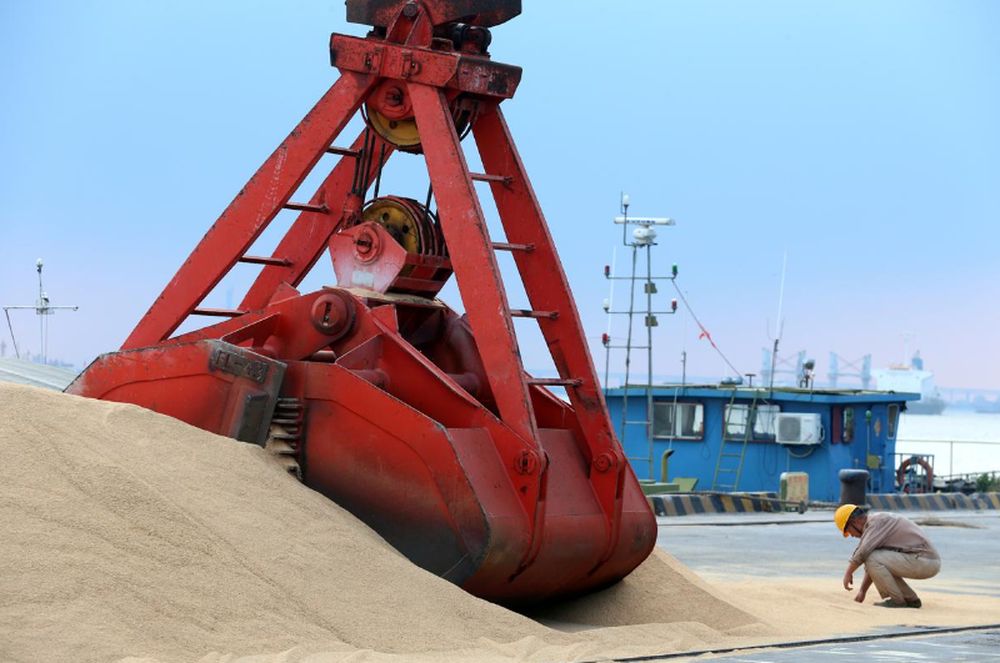 Imported soybeans are transported at a port in Nantong, Jiangsu province, China August 6, 2018. u00e2u20acu201d Reuters pic