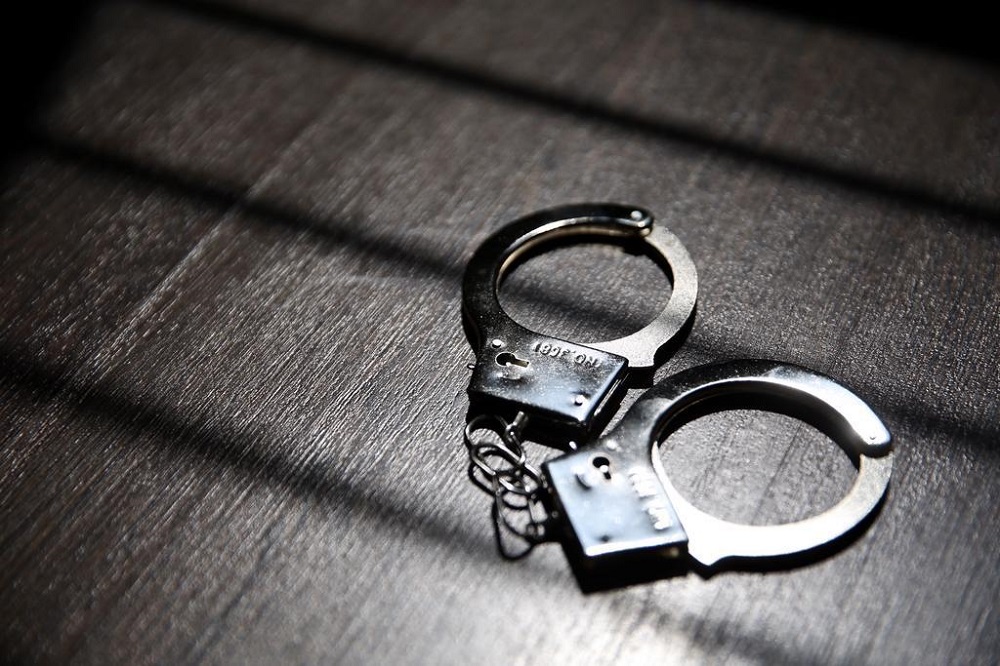 According to police, the woman u00e2u20acu02dcis believed to be a victim of an Internet love scamu00e2u20acu2122 and had received the forged cashieru00e2u20acu2122s orders via post from her online friend after she had agreed to deposit them into her bank account. u00e2u20acu201d TODAY pic