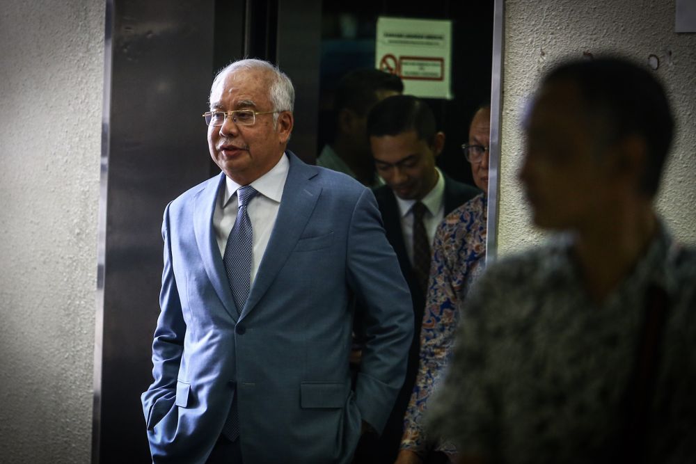 Datuk Seri Najib Tun Razak is pictured at the Kuala Lumpur Courts Complex October 16, 2019. u00e2u20acu201d Picture by Hari Anggara