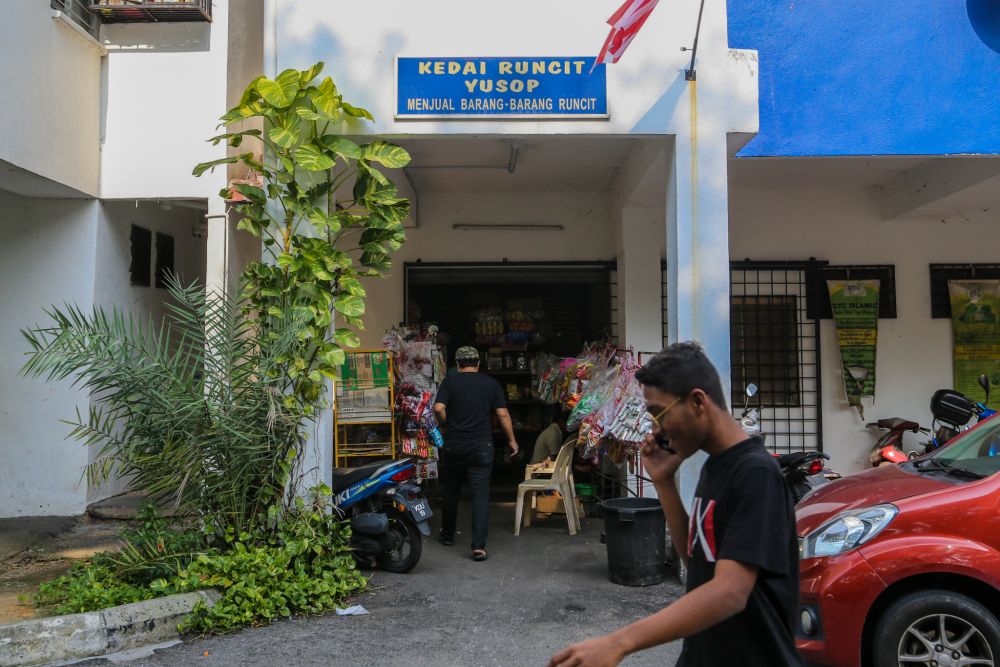 Lembah Pantai residents say majority of shop licenses and permits here have been given out to foreigners instead of locals. — Picture by Firdaus Latif