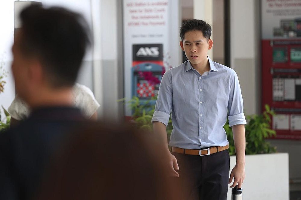 Lincoln Tshe Kwok Ming (pic) entering the Singapore State Courts September 24, 2019. u00e2u20acu201d TODAY pic