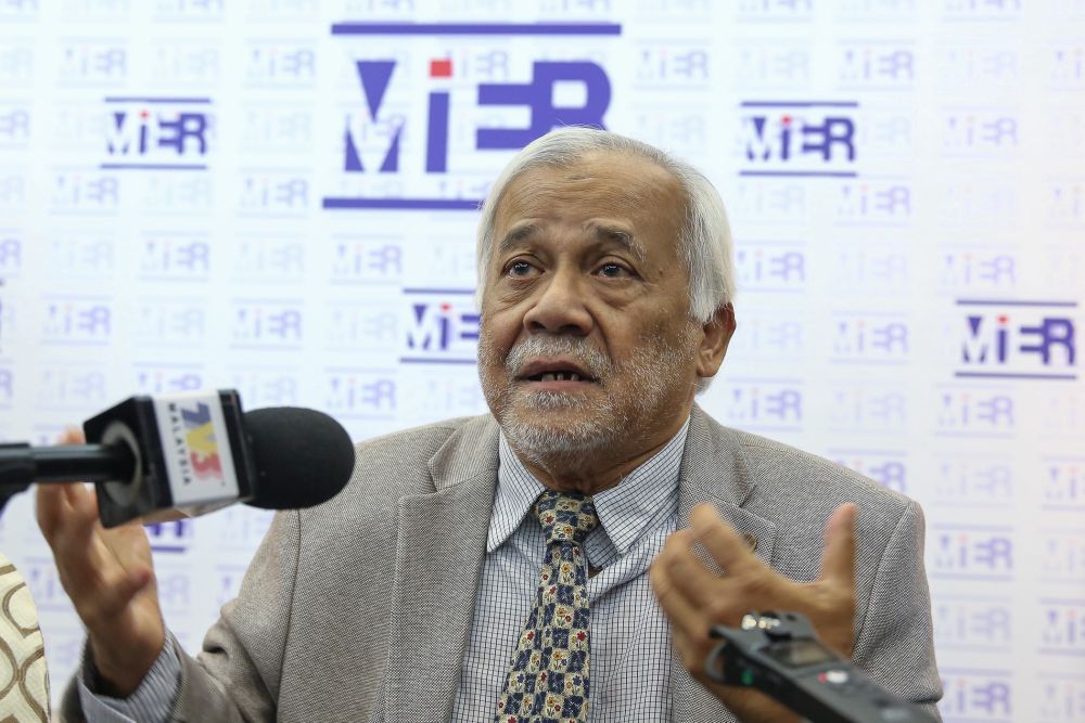 MIER chairman Tan Sri Dr Kamal Salih speaks during a press conference in Kuala Lumpur October 1, 2019. u00e2u20acu201d Picture by Yusof Mat Isann