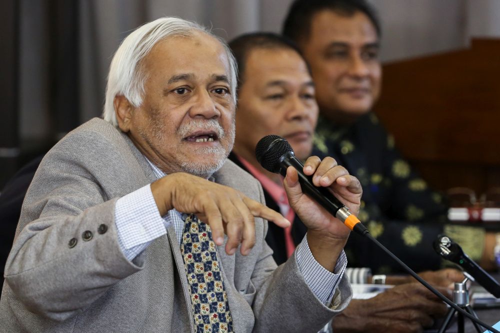 MIER chairman Tan Sri Dr Kamal Salih speaks during a press conference in Kuala Lumpur October 1, 2019. u00e2u20acu201d Picture by Yusof Mat Isann