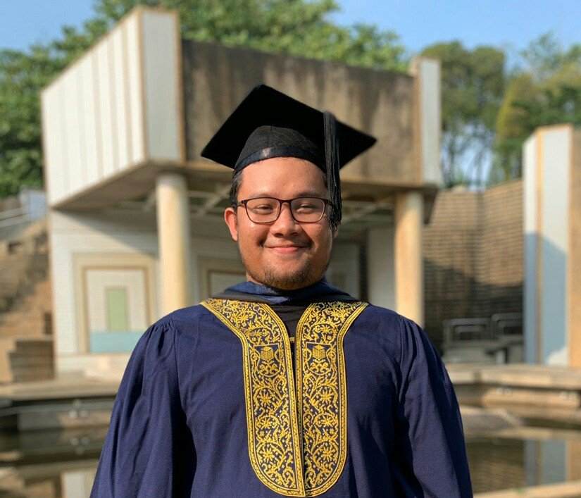 Muhammad Rafiq Izzat Zaidi completed his studies early this year after enrolling in university way back in 2013. u00e2u20acu201d Picture from Twitter/@RaffiqIzzat
