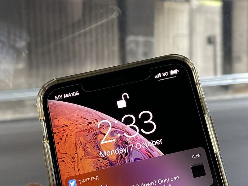 Maxis has apologised for its 4G network going down. u00e2u20acu201d SoyaCincau pic