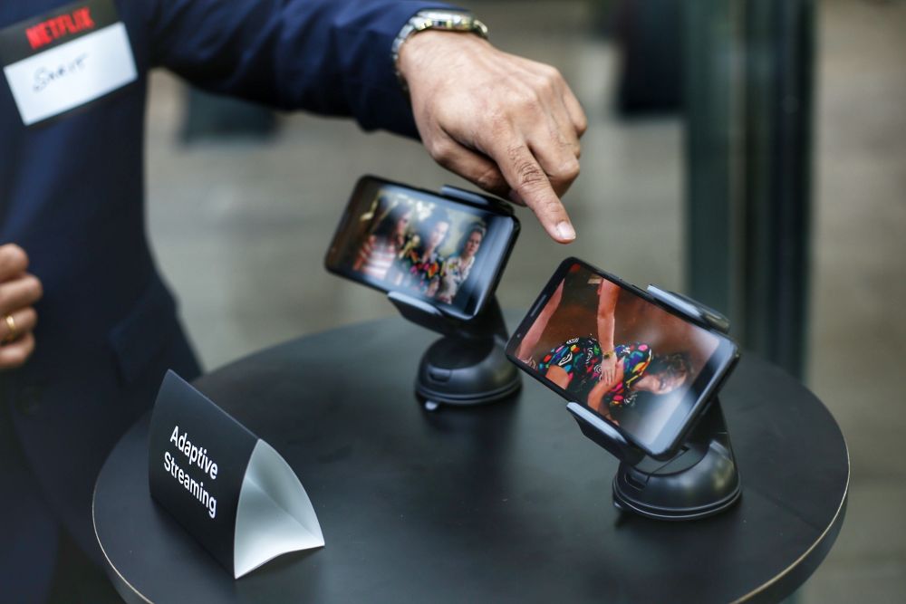 The new adaptive streaming feature allows users to enjoy clear images and bufferless loading, whilst not using up too much mobile data. — Picture by Ahmad Zamzahuri