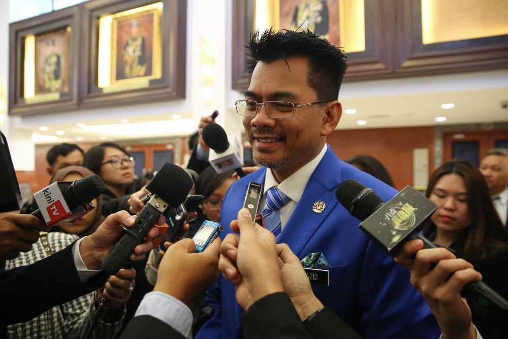 Deputy Home Minister Azis Jamman speaks to reporters at Parliament in Kuala Lumpur October 21, 2019. u00e2u20acu2022 Picture by Yusof Mat Isa