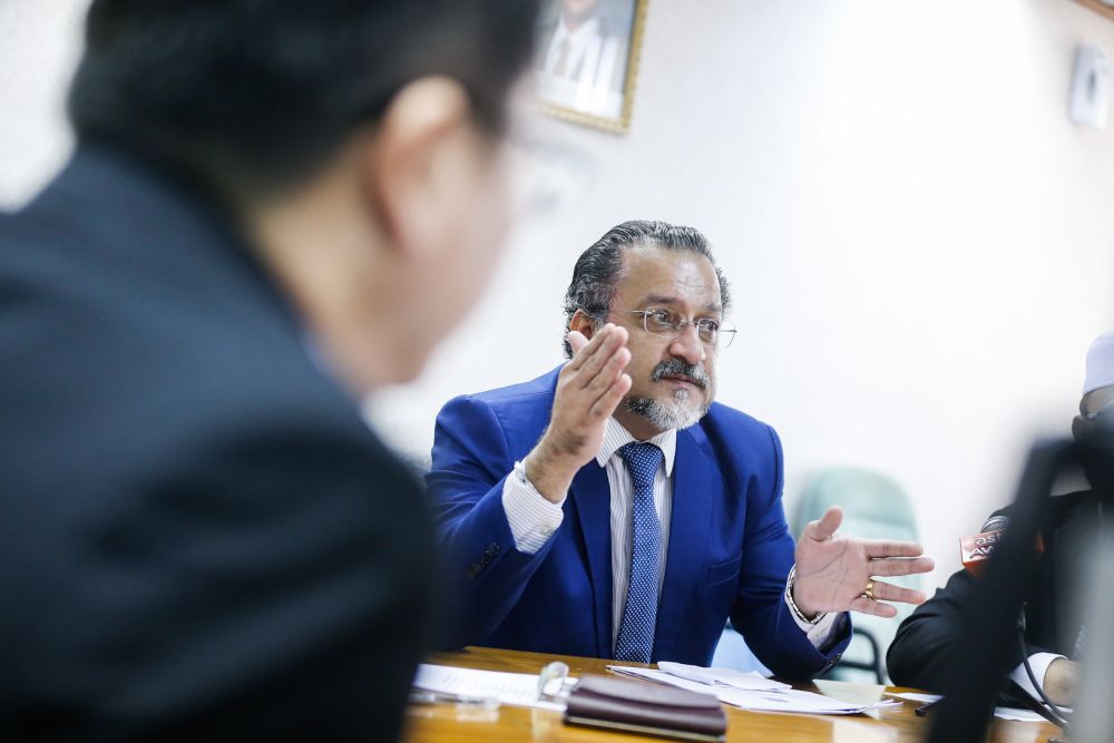 Penang state exco Jagdeep Singh Deo speaks to reporters during a press conference at Komtar October 17, 2019. u00e2u20acu201d Picture by Sayuti Zainudin 