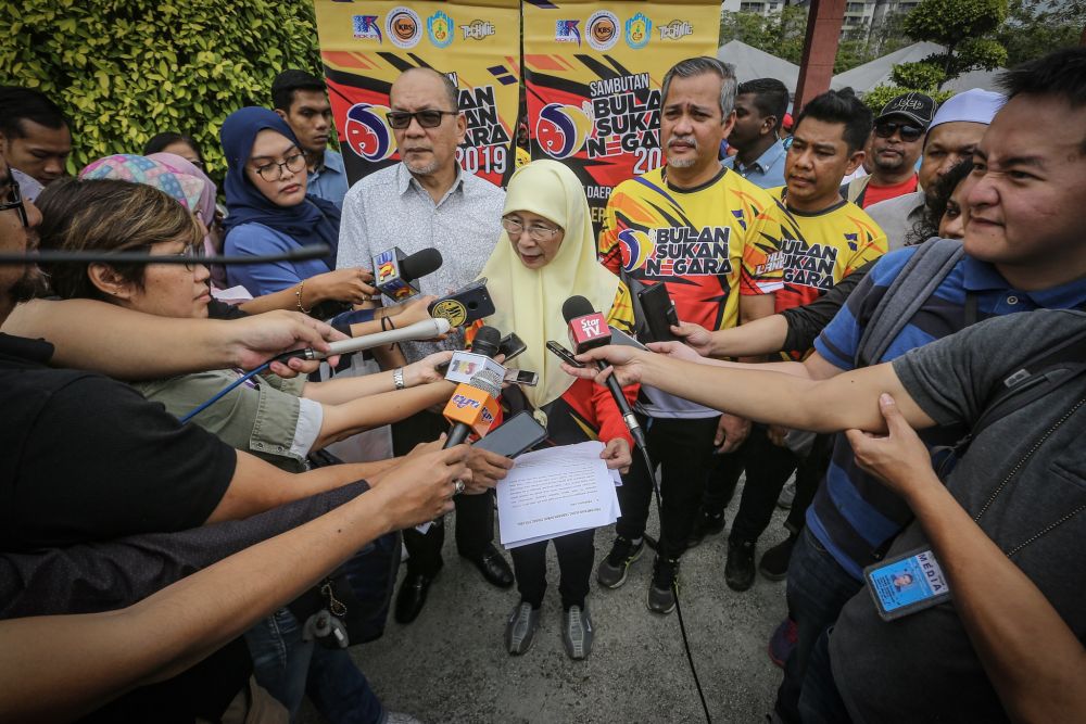 Deputy Prime Minister Datuk Seri Dr Wan Azizah Wan Ismail speaks to reporters at the Ampang Jaya Municipal Council October 13, 2019. u00e2u20acu201d Picture by Hari Anggara