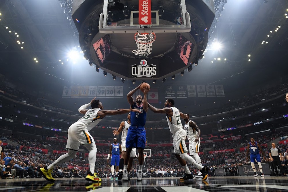 Kawhi Leonard of the LA Clippers drives to the basket against the Utah Jazz at Staples Centre in Los Angeles November 3, 2019. u00e2u20acu201d AFP pic