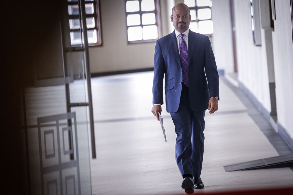 Former 1MDB CEO Arul Kanda Kandasamy is pictured at the Kuala Lumpur Court Complex November 27, 2019. ― Picture by Hari Anggara