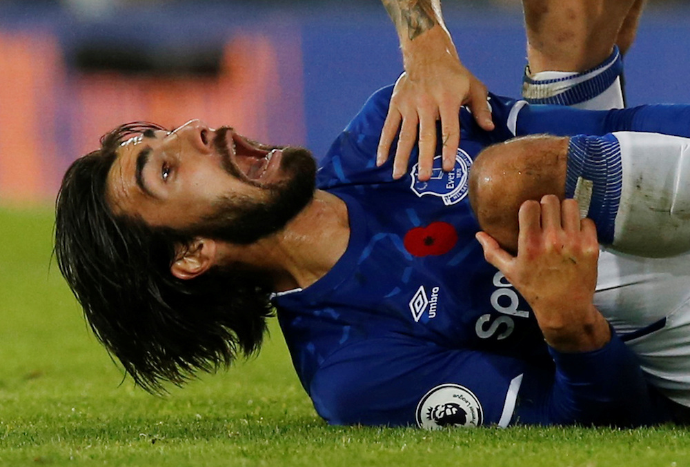 Evertonu00e2u20acu2122s Andre Gomes goes into shock after sustaining an injury during the Premier League match with Tottenham Hotspur at Goodison Park in Liverpool November 3, 2019. u00e2u20acu201d Reuters pic