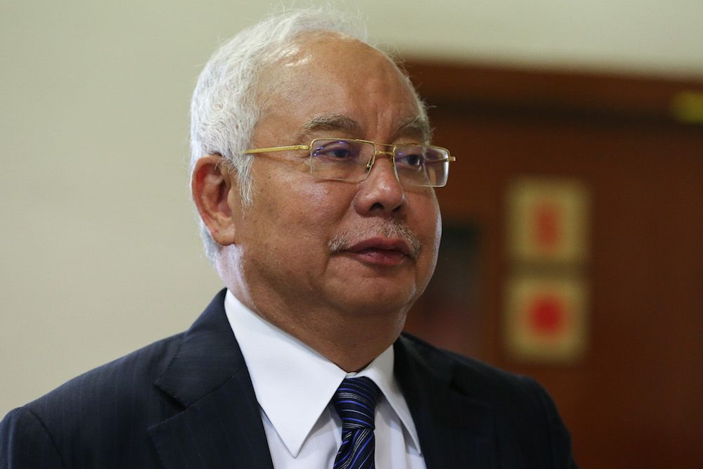 Datuk Seri Najib Razak arrives at the Kuala Lumpur Courts Complex November 4, 2019. u00e2u20acu201d Picture by Yusof Mat Isa