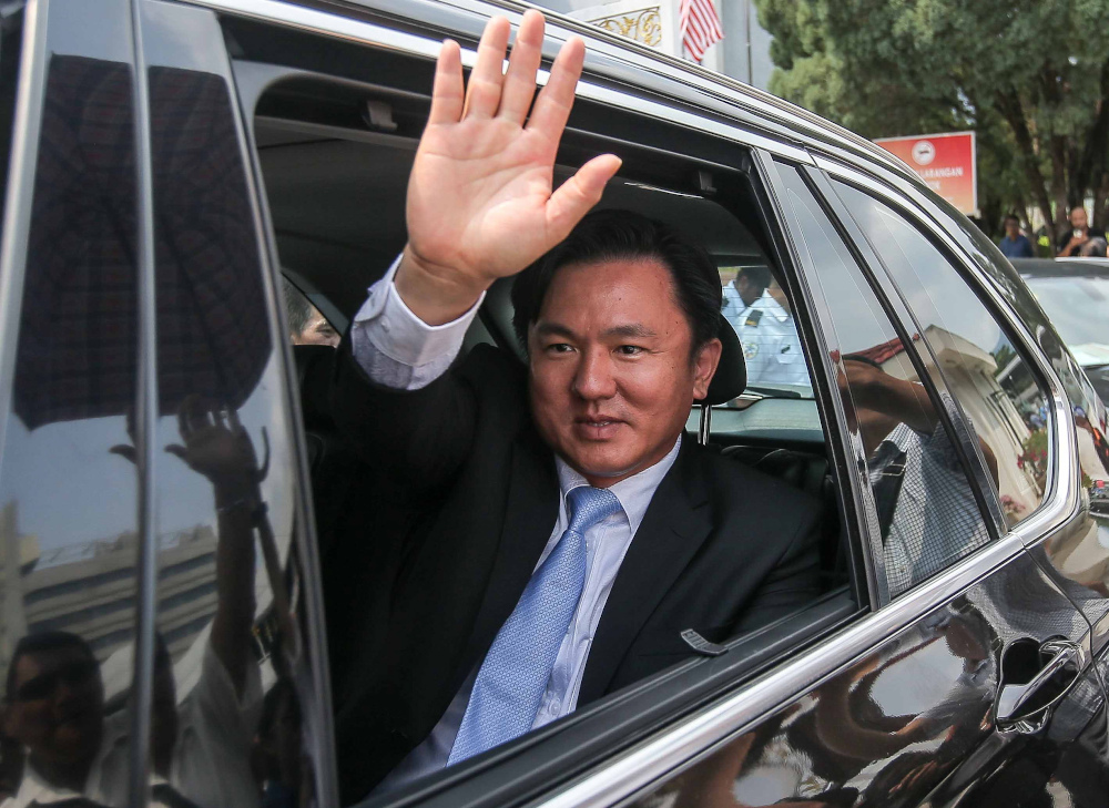 DAP assemblyman Paul Yong is seen at the Session Court in Ipoh November 13, 2019. u00e2u20acu201d Picture by Farhan Najib 