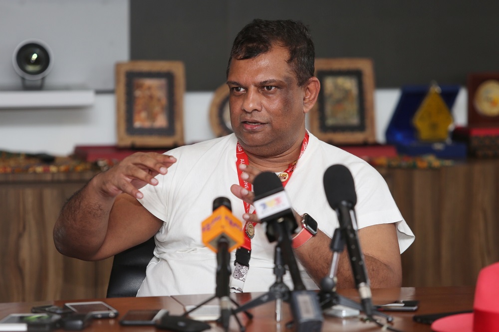 AirAsia Bhd Chief Executive Officer Tan Sri Tony Fernandes speaks during a press conference in at AirAsia RedQ in Sepang November 15, 2019. u00e2u20acu201d Picture by Choo Choy May