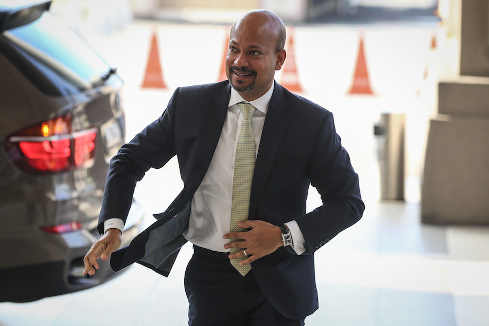 Former 1MDB CEO Arul Kanda Kandasamy arrives at the Kuala Lumpur High Court November 20, 2019. — Picture by Yusof Mat Isa