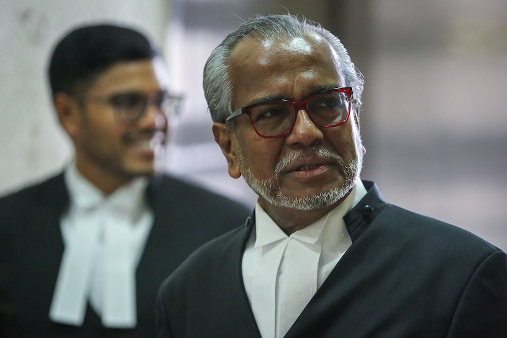 Lawyer Tan Sri Muhammad Shafee Abdullah is pictured at the Kuala Lumpur High Court November 20, 2019. — Picture by Yusof Mat Isa