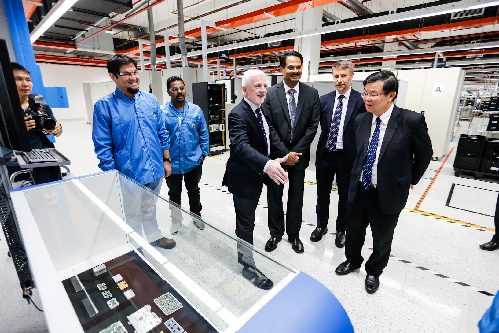 Penang Chief Minister Chow Kon Yeow (right) during a site visit following the official site opening of the company’s new expanded unit in Batu Maung November 21, 2019. — Picture by Sayuti Zainudin