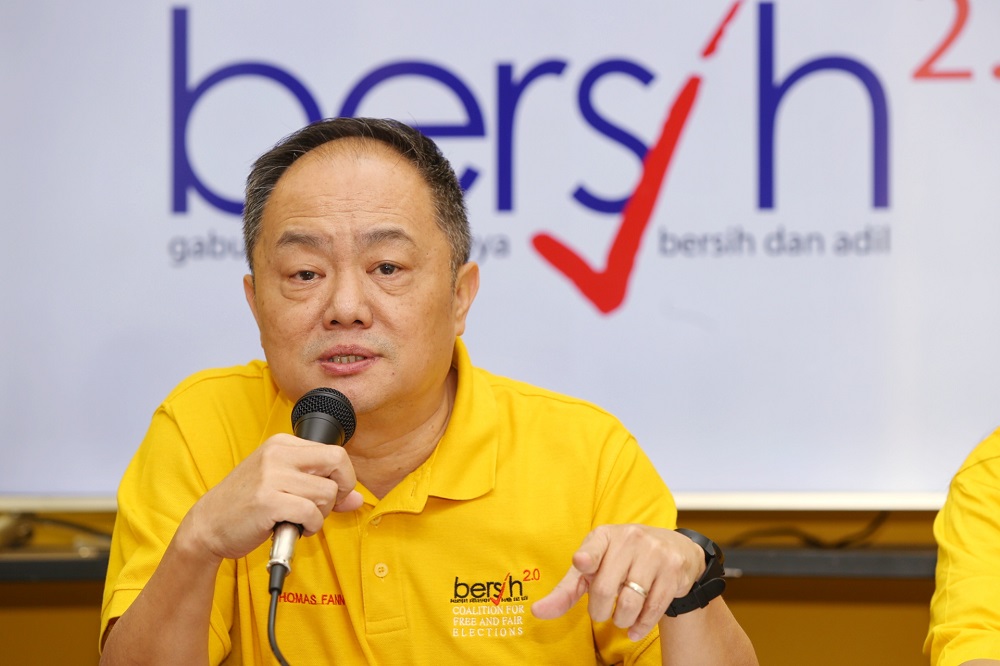 Bersih 2.0 chairman Thomas Fann speaks during a press conference in Kuala Lumpur November 29, 2019. u00e2u20acu201d Picture by Choo Choy May