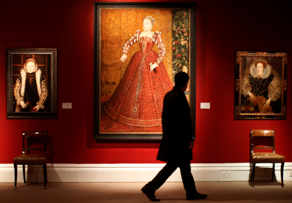 A person views a portrait of Queen Elizabeth I by artist Steven van der Meulen at Sothebyu00e2u20acu2122s auctioneers, ahead of its sale in London in this November 16, 2007 file photo. u00e2u20acu201d Reuters pic  