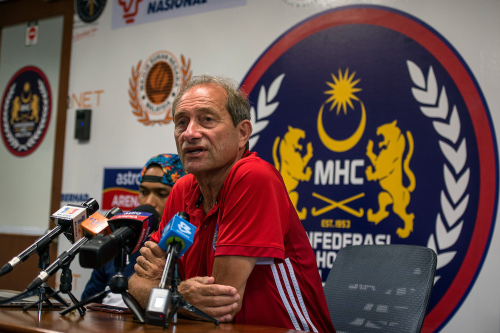 National menu00e2u20acu2122s hockey squad head coach, Roelant Oltmans, addresses a press conference in Kuala Lumpur October 17, 2019. u00e2u20acu201d Bernama pic
