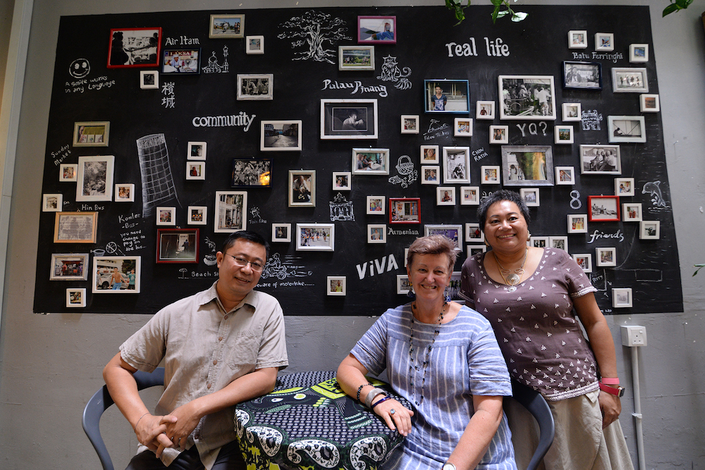 A collaborative art installation by Karyn Leong (centre) and Goh Hun Meng (left). Tina Lee Degreef provided the space in Viva Victoria.