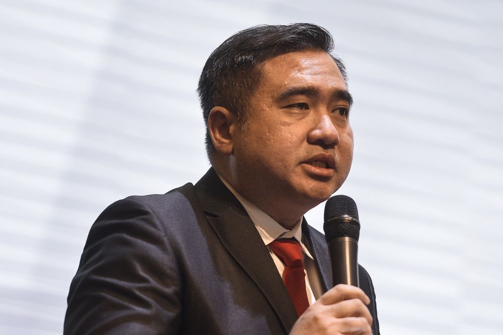 Transport Minister Anthony Loke speaks during the MoU signing between Perbadanan Aset Keretaapi (RAC) and LTS Skyline Sdn Bhd in Kuala lumpur November 8, 2019. u00e2u20acu2022Picture by Miera Zulyana