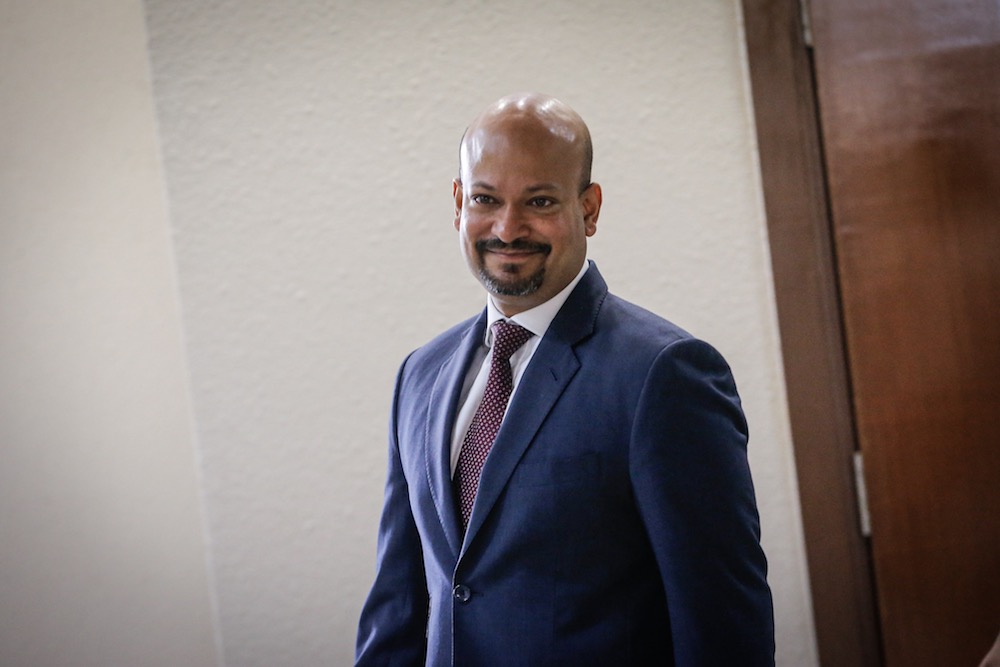 Former 1MDB CEO, Arul Kanda Kandasamy, is pictured at the Kuala Lumpur Courts Complex November 18, 2019. u00e2u20acu201d Picture by Hari Anggara