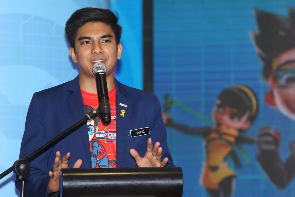 Youth and Sports Minister Syed Saddiq Syed Abdul Rahman speaks during a back-to-school event at Mydin USJ, SUbang Jaya November 19, 2019. u00e2u20acu201d Picture by Choo Choy May