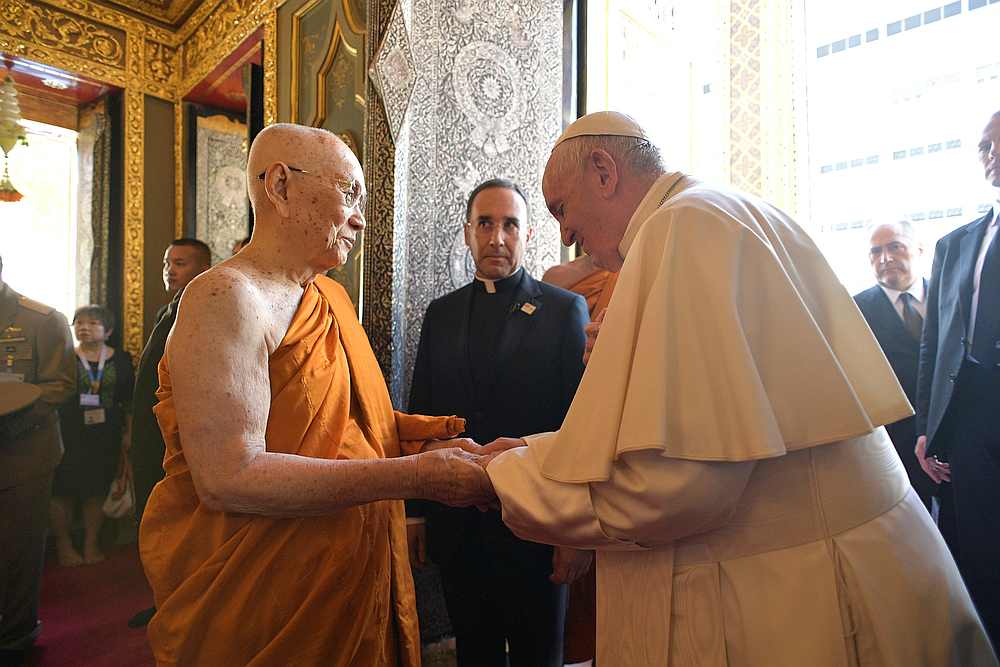 Pope Francis meets with Buddhist supreme patriarch Somdet Phra Maha Muniwong, at the Wat Ratchabophit Buddhist in Bangkok, Thailand November 21, 2019. u00e2u20acu201d Marco Tassi/Vatican Media handout via  Reuters