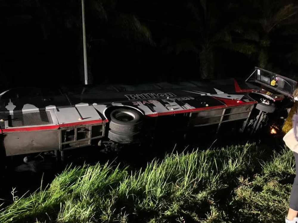Hanissah Abdullah was travelling with friends to Kuala Lumpur when the bus they were on went off the highway near the Pagoh suburb of Johor Baru and landed on its side. u00e2u20acu2022 Picture by Hanissah Abd/Facebook via TODAY