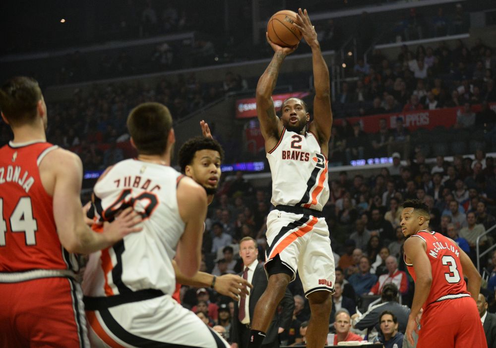 Los Angeles Clippers forward Kawhi Leonard (2) shoots against the Portland Trail Blazers during the first half at Staples Centre. u00e2u20acu201d Reuters pic