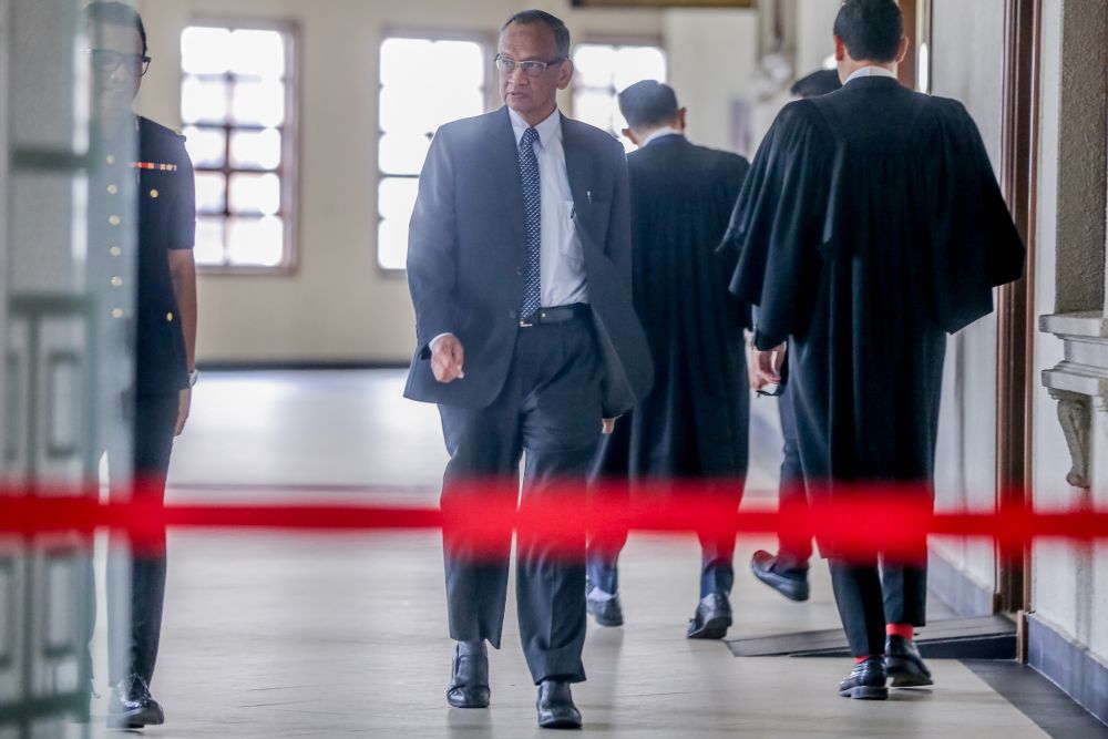 Former Auditor-General Tan Sri Ambrin Buang is pictured at the Kuala Lumpur High Court November 28, 2019. — Picture by Firdaus Latif