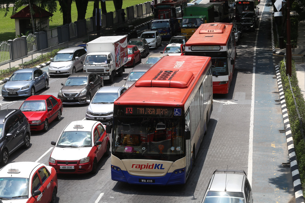 An ideal size would be a minibus. RapidKL buses are too large and take up too much space on narrow roads. u00e2u20acu201d Picture by Choo Choy May