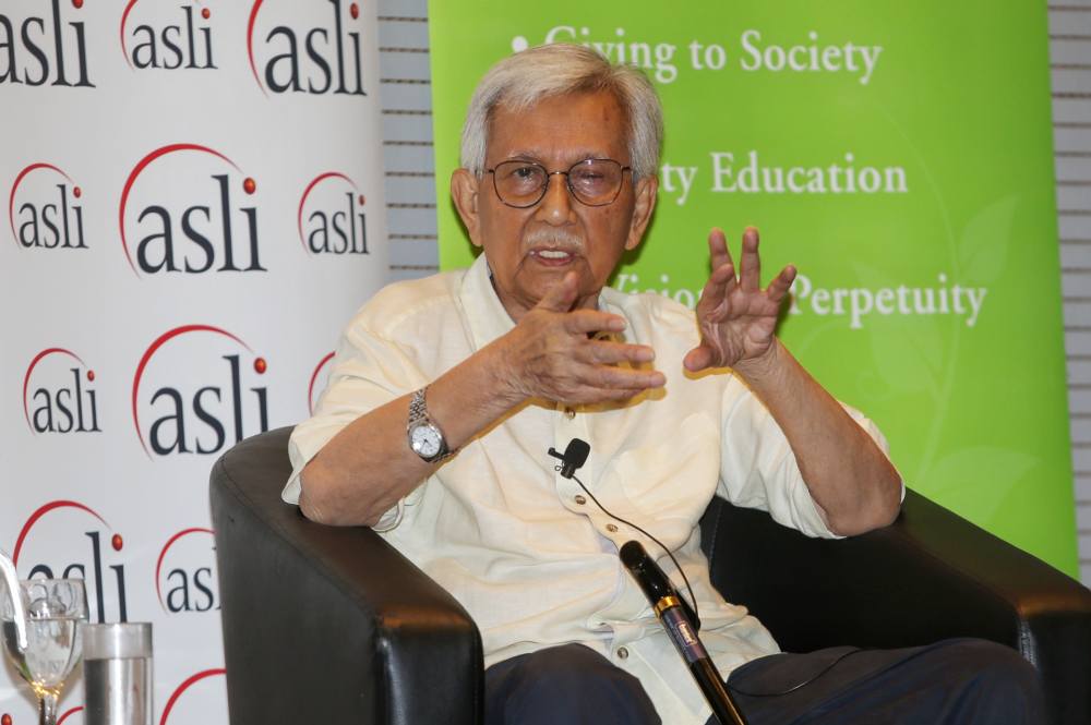 Tun Dr Daim Zainuddin speaks at the ASLI's Nation Building talk on u00e2u20acu02dcPoverty in Malaysia: Reality vs Perceptionu00e2u20acu2122 in Sunway University, November 27, 2019. u00e2u20acu2022 Picture by Choo Choy May.