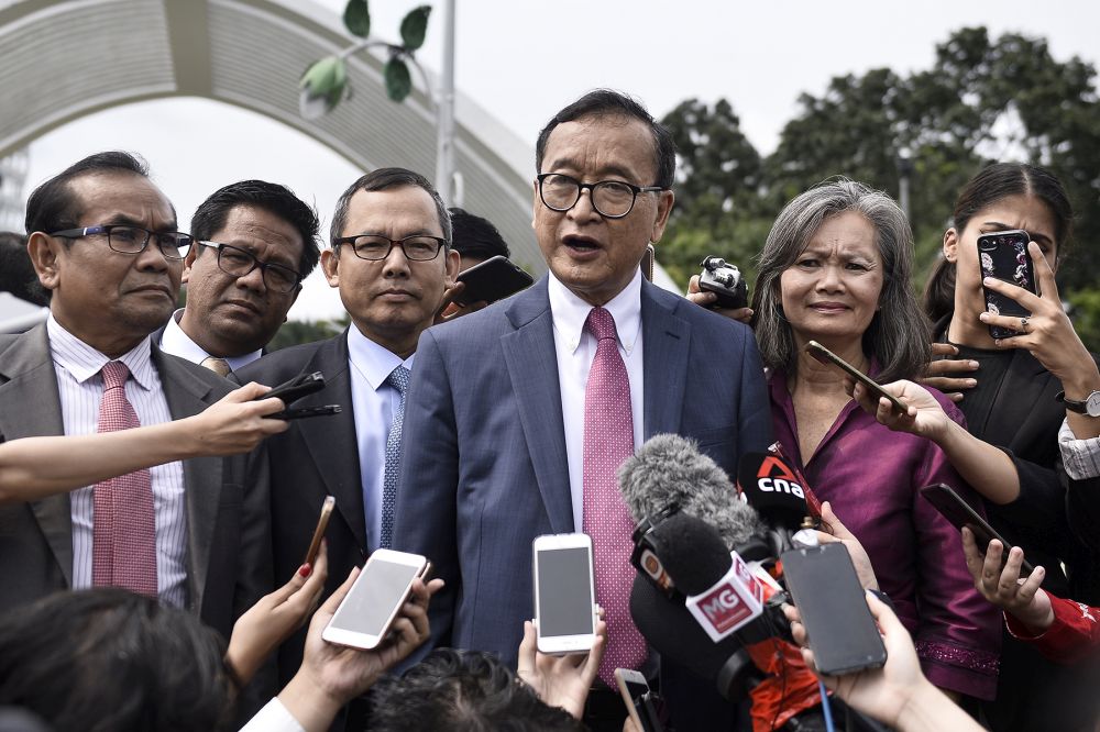 Sam Rainsy, president of the Cambodia National Rescue Party, speaks to reporters outside Parliament building in Kuala Lumpur November 12, 2019. u00e2u20acu201d Picture by Miera Zulyana